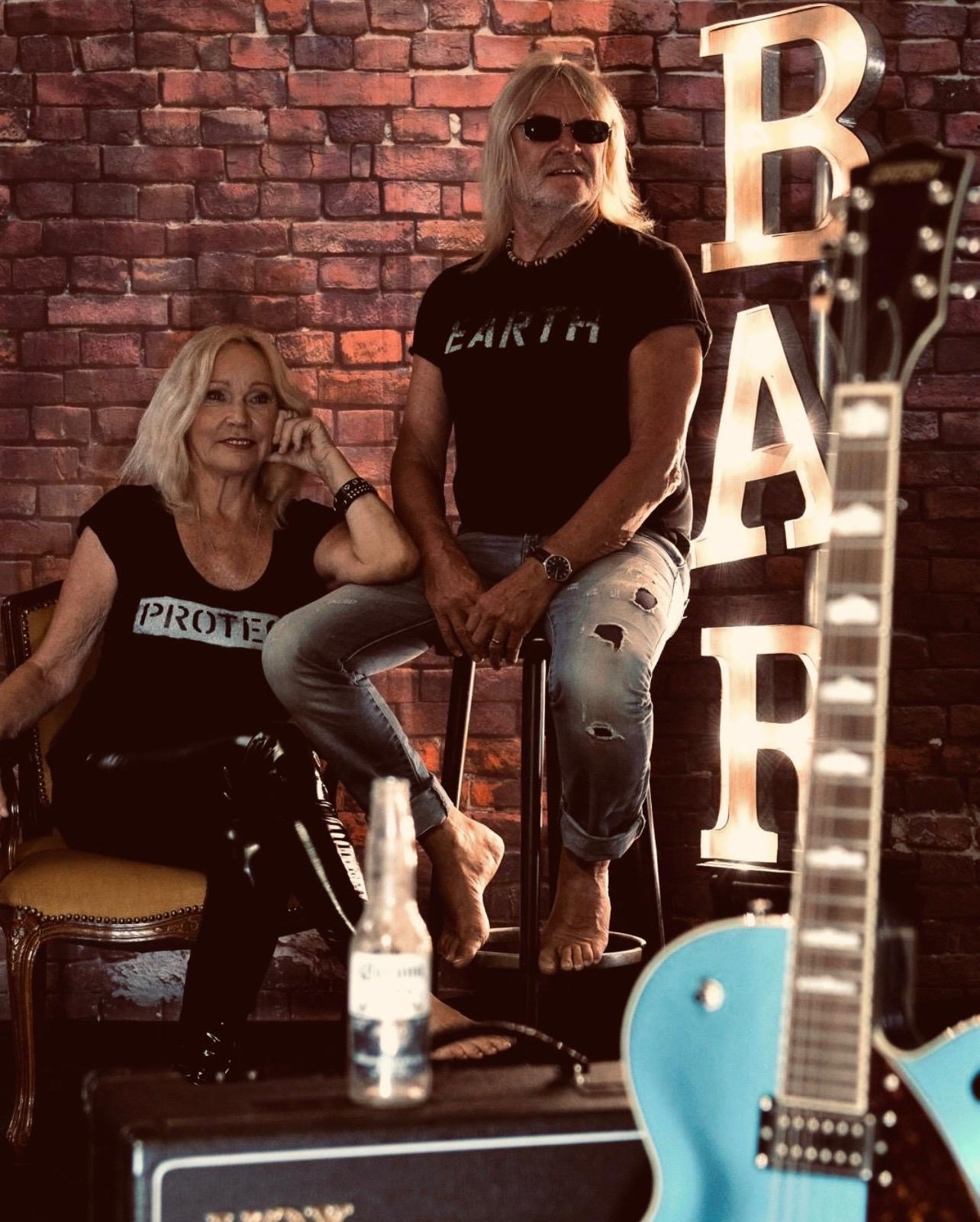Live Karaoke mit Acoustic Storm - Wir spielen, Du singst